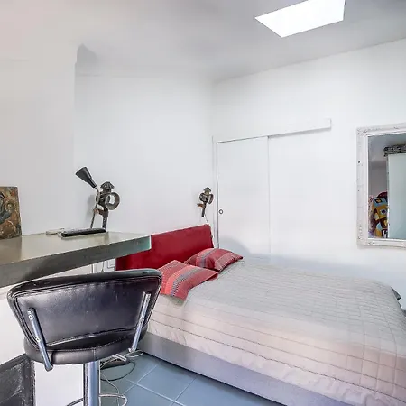 Dernier Etage Port De * 니스